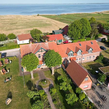 Hotel/Pension Bradhering Аренсхоп Экстерьер фото